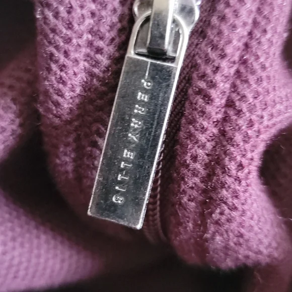 Burgundy Perry Ellis Men's Zip-Up Sweater - Picture 5 of 7